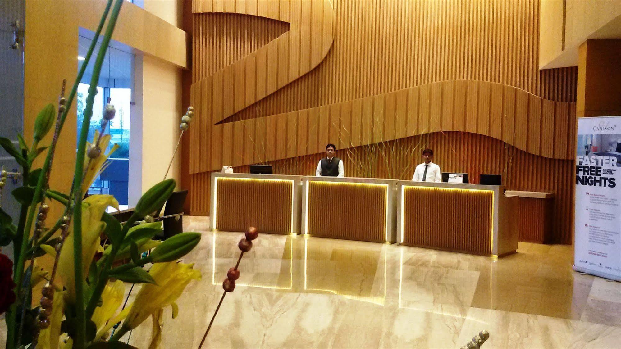 Country Inn & Suites By Radisson, Meerut Exterior photo